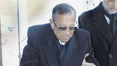 مصدر قضائى: غداً .. النيابة تعلن اتهامات جديدة لحسين سالم وأسرته