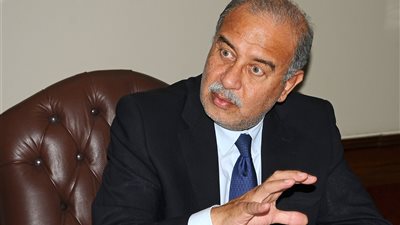 رئيس الوزراء يزور الجهاز المركزي للتعبئة والإحصاء