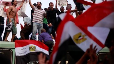 بالفيديو والصور..احتفالات بفوز السيسي في ميدان التحرير