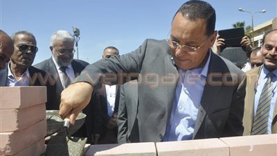 بالصور.. وضع حجر أساس مبنى جديد بمستشفى جامعة قناة السويس