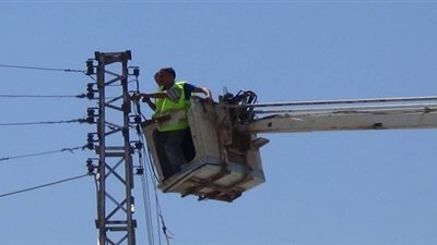 عودة التيار الكهربائي لمدينتي الشيخ زويد ورفح بعد انقطاع 14 يوما