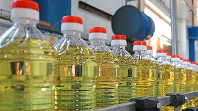 ضبط 7 أطنان زيت وأعلاف مغشوشة قبل تهريبها ببورسعيد