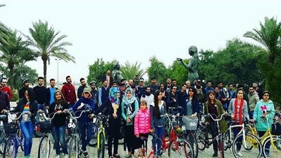 شباب عدة دول يشاركون في احتفالية «ركوب الدراجات من أجل فلسطين»