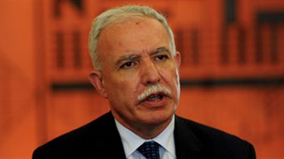 وزير الخارجية الفلسطيني يغادر مطار القاهرة