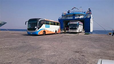 1044 راكبا يغادرون ميناء نويبع وتداول 73 شاحنة