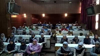 مركز إعلام قنا ينتهي من تنفيذ 15 ندوة توعية بالمشكلة السكانية