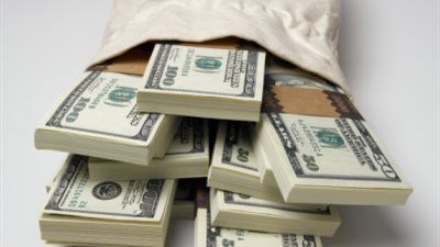 الدولار يستقر.. والإسترليني يتراجع 3 قروش مقابل الجنيه