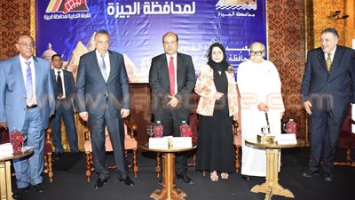 محافظ الجيزة يطرح رؤيته الاستثمارية على رجال الأعمال.. «الدالي»: نتعاون مع الغرفة التجارية بما يخدم المواطنين والمستثمرين.. وخالد حنفي: المحافظة مليئة بالتناقضات المجتمعية