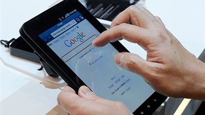 عيب بنظام أندرويد يمكن الأجهزة من التقاط صور سرية