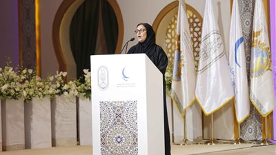 لبنى القاسمي: أدعو لجعل المجتمعات العربية مهدا للتواصل الإنساني