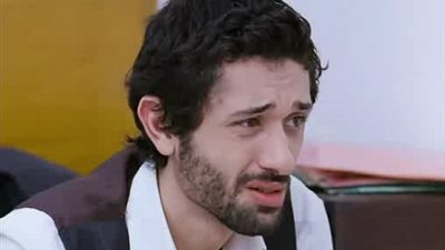 وصول جثمان جدة كريم محمود عبد العزيز إلى مسجد عمر مكرم