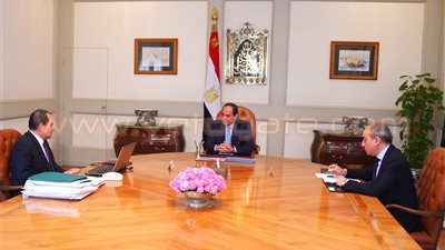 السيسي يكلف وزير الزراعة بتحسين أوضاع الفلاحين