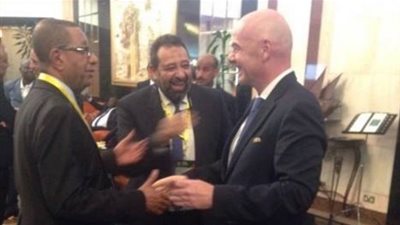 وصلة «هزار» بين مجدي عبدالغني وإيفاتينو بكونجرس الـ«فيفا»