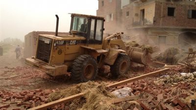 حملة لإزالة التعديات ورفع القمامة بالشرقية