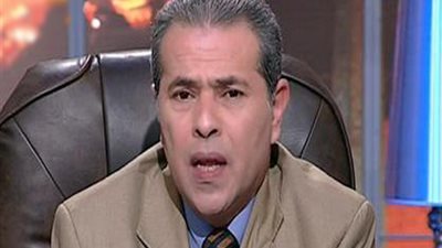 بلاغ يطالب بالتحقيق مع «عكاشة» لاتهامه الرئيس بـ«الأهبل الفاشل»