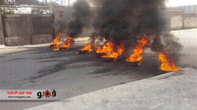 بالصور.. «الإخوان» يقطعون شارع جسر السويس بالإطارات المشتعلة