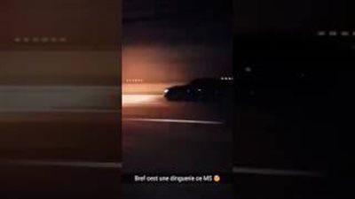 بالفيديو.. سائق يستعرض سرعة BMW M5 V10