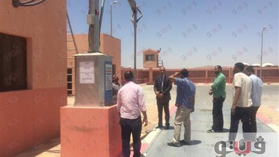 بالصور.. الرقابة الإدارية بأسوان تشن حملة على صوامع القمح