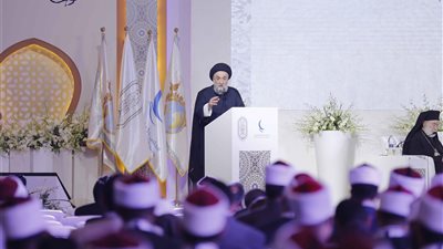 حكماء المسلمين: مجتمع المدينة مثال للاهتمام بأفراد المجتمع