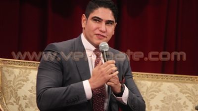 أبو هشيمة يعد بتوقيع بروتوكول بين جامعة القاهرة وحديد مصر للتطوير