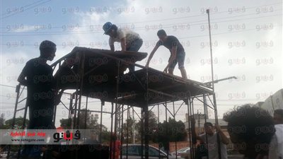 توافد المواطنين للاحتفال بفوز السيسي في «الاتحادية»