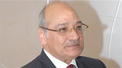 محمود أبو العيون: زيادة أسعار السلع بالأسواق غير مبررة