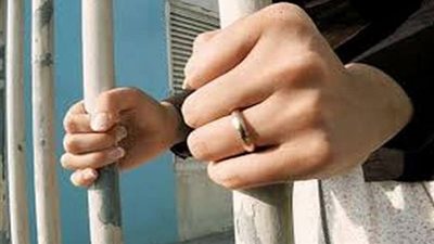 حبس ربة منزل جمعت بين زوجين في الحوامدية.. والمتهمة: بسعد نفسي