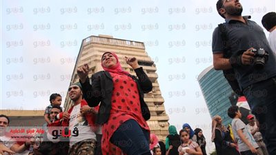 بالصور.. أنصار «السيسي» يتوافدون على «مصطفى محمود» للاحتفال بفوز «المشير»