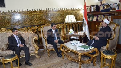 وزير الأوقاف يعرب عن تقديره لجهود بيت الزكاة الكويتي