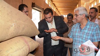 بالصور.. الرقابة الإدارية تشدد على اتباع تعليمات تخزين القمح بسوهاج