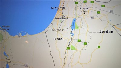 «جوجل»: «فلسطين» لم تكن موجودة على موقعنا و«فيروس» أزال «الضفة الغربية»