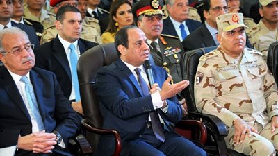 30 صورة ترصد أقوى وأوفى رجال «السيسي»