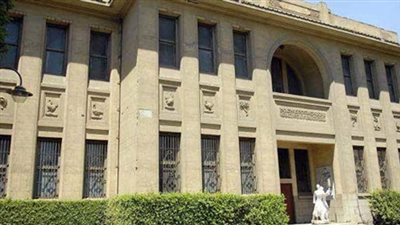 حقيقة مذبحة الأشجار بالمتحف الزراعي.. فتح باب خلفي يثير التساؤلات.. الزراعة: اشتراطات الأمن الصناعي.. رئيس الإرشاد السابق: الكافيتريا موجودة ومهملة من 20 سنة.. واللجوء للفاصوليا إنقاذا للموقف