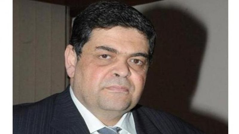 الدكتور اشرف حاتم