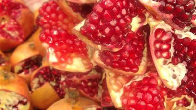 ضبط 400 كيلو رمان فاسد في حملة ببورسعيد