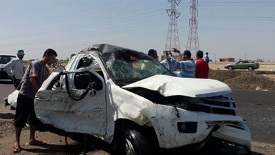 مصرع وإصابة 27 في انقلاب سيارة نقل بطريق الإسماعيلية