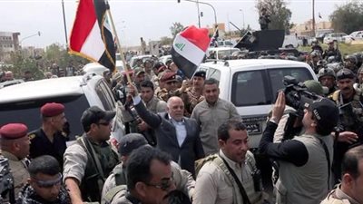 رئيس وزراء العراق يتفقد حي الشهداء بالفلوجة