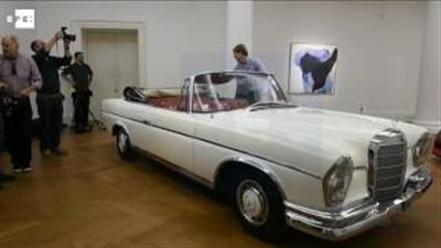 بالفيديو.. مزاد علني لبيع سيارة «جون لينون»