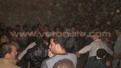 أهالي الشرقية يشيعون جنازة شهيد الشيخ زويد في غياب المحافظ