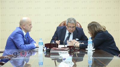 بالصور.. وزير الشباب يلتقي ممثلي صندوق الأمم المتحدة للسكان
