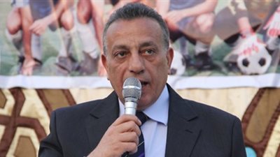 محافظ الجيزة يعاقب مساعد رئيس حي الهرم ومسئول قطاع النظافة