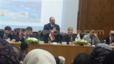 بالصور..علاء عزوز: زراعة ٤٠٠ ألف فدان قصب سكر لسد الفجوة الغذائية