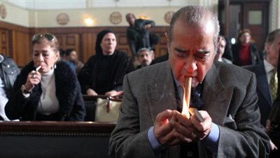 فريد الديب يطالب ببراءة «مبارك».. والمحكمة ترفع الجلسة للقرار