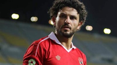 حسام غالي يعنف عمرو جمال بسبب سقوطه في الملعب