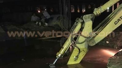 الصور الأولى للماسورة المتسببة في انقطاع المياه عن أهالي الجيزة