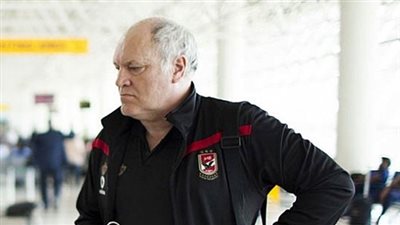 اجتماع طارئ للأهلي لحسم مصير مارتن يول