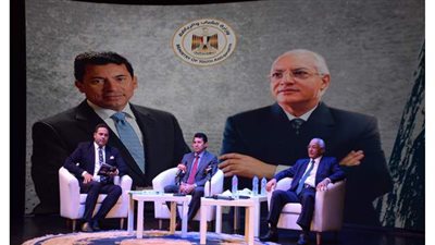 ​وزير الرياضة وعلي الدين هلال في لقاء حواري حول مجلس الشيوخ