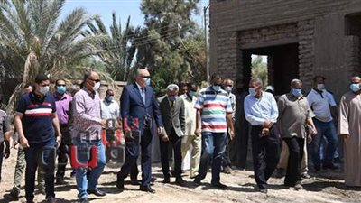 محافظ قنا يتفقد عددا من المنشآت الطبية بقوص | صور