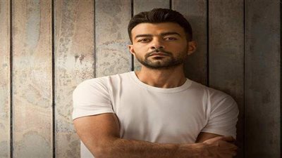 هيثم شاكر ينشر فيديو مع حسام حبيب وحميد الشاعري منذ 20 سنة