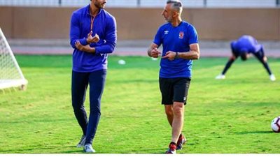 تدريبات قوية لحراس الأهلي